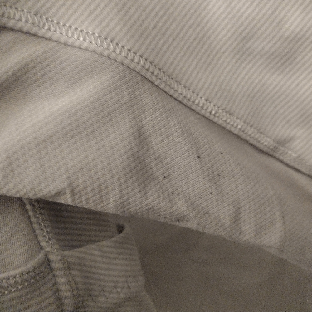 Lululemon Athletica Beige Top - Picture 7 of 7